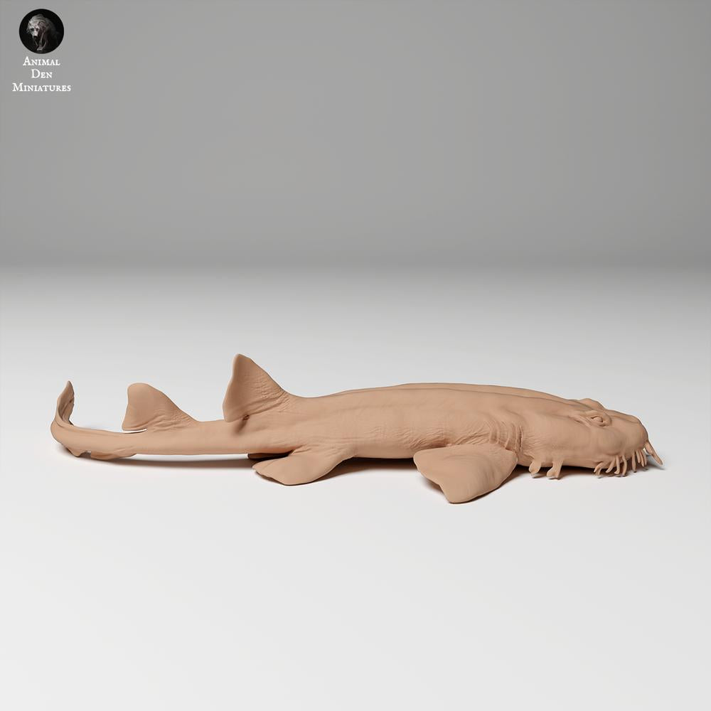 Foto de producto de figura animal Animal Den Miniatures 0: Figura de animal marino: tiburón alfombra moteado (24_06_04)