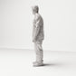 Stehende Figur: Mann mit ärmellosem Oberteil & Hose (Ref. Nr. 479) - vollständige Studioansicht 3