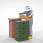 Foto del producto diorama y modelo de miniatura: apicultor con colmena